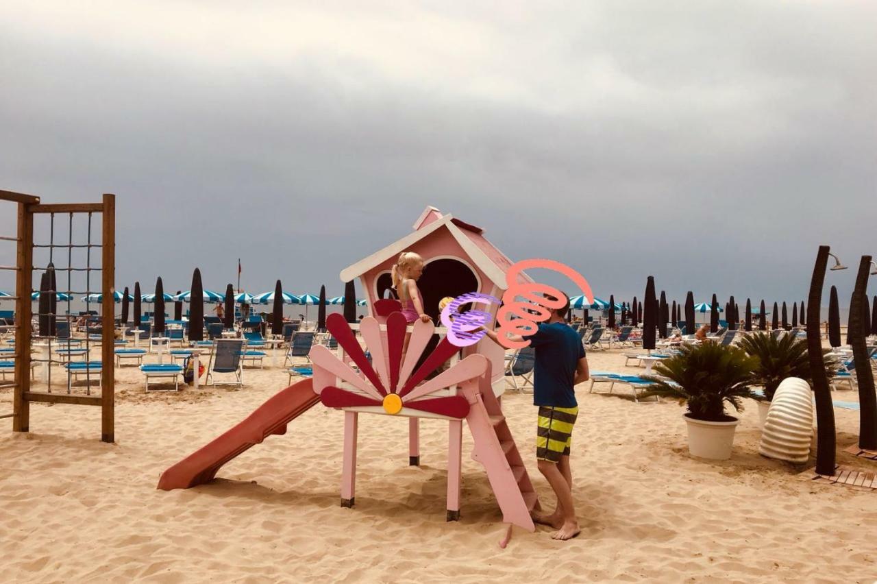 Sea Beach Relax Тирренія Екстер'єр фото